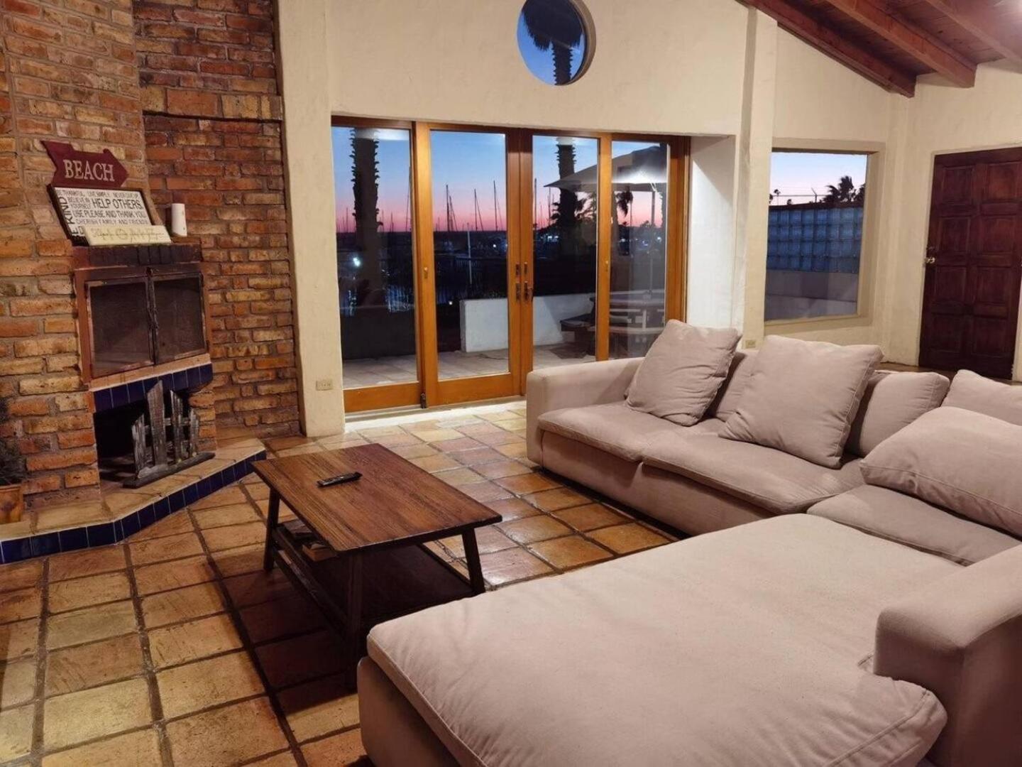 Playa Plateada Beach House إنسينادا المظهر الخارجي الصورة